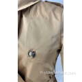 Manteau beige à double boutonnage pour femmes